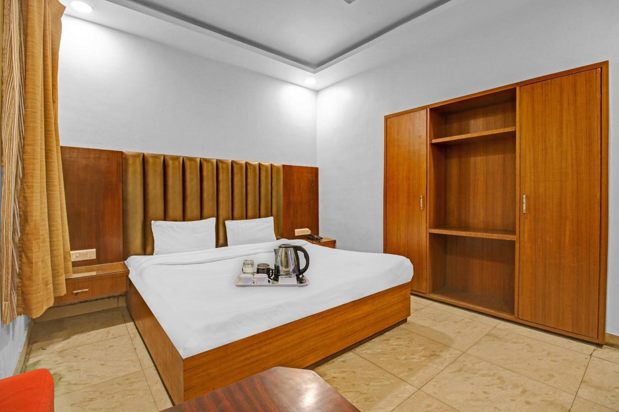 Collection O Surya Hotell Bhopal Eksteriør bilde