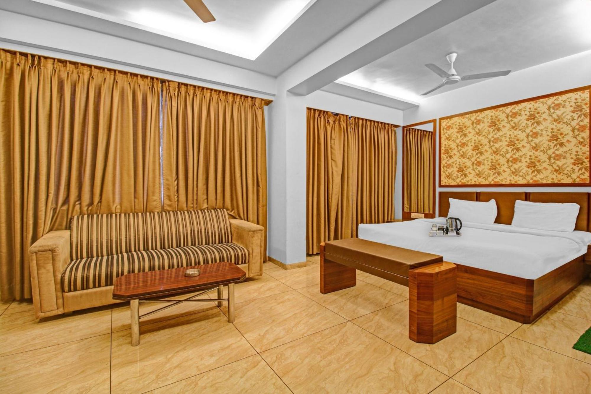 Collection O Surya Hotell Bhopal Eksteriør bilde