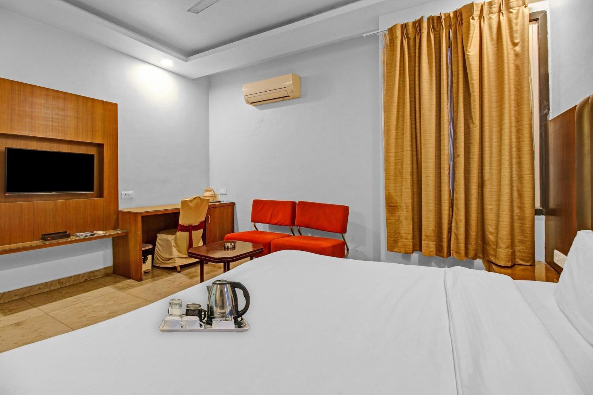 Collection O Surya Hotell Bhopal Eksteriør bilde