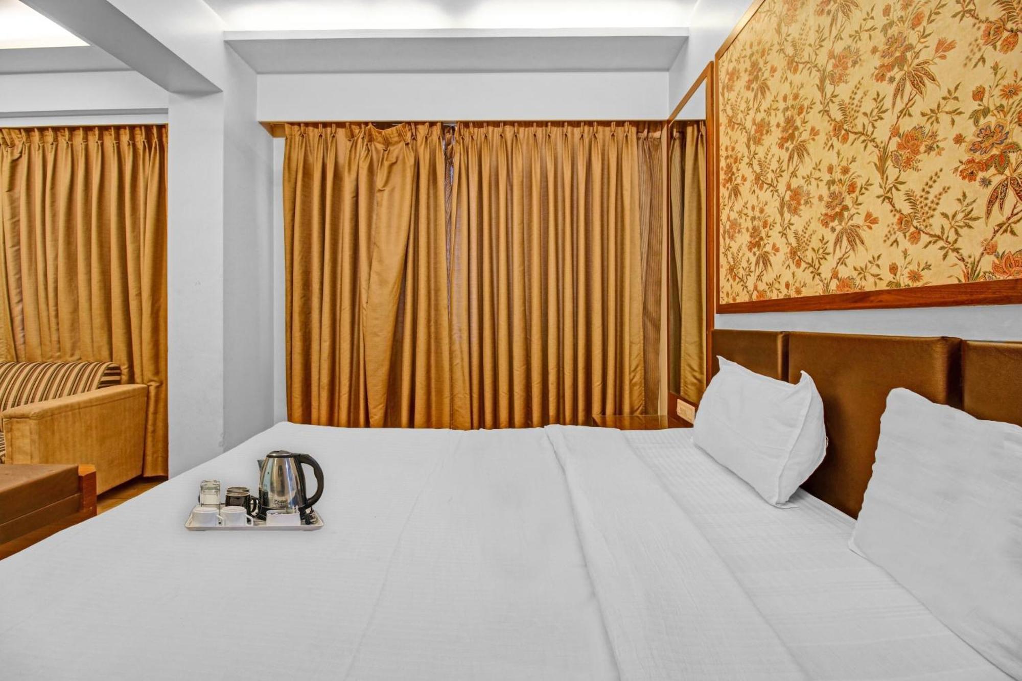 Collection O Surya Hotell Bhopal Eksteriør bilde
