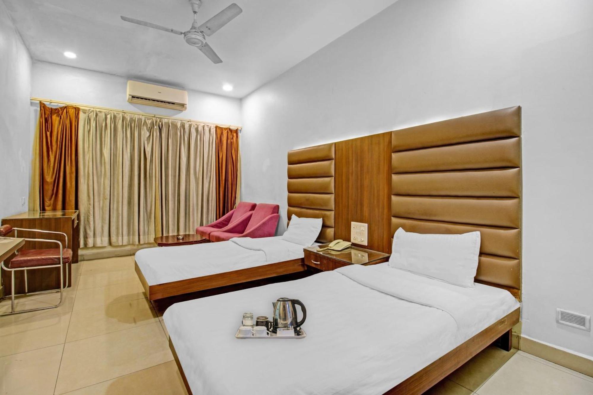 Collection O Surya Hotell Bhopal Eksteriør bilde
